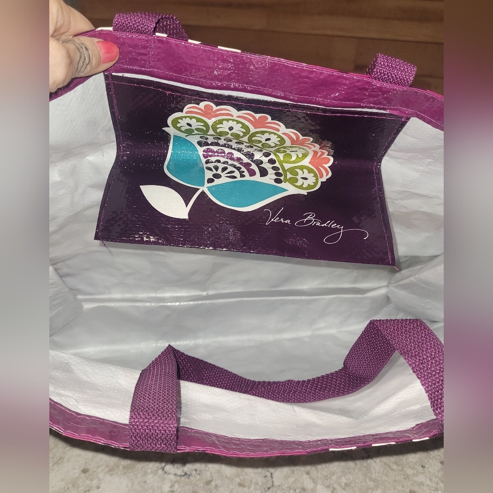 VERA BRADLEY Totes. Set Of 2. Never Used! - Picture 4 of 5